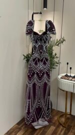 ⁦فستان مناسبات بتصميم أنثوي راقي بلمسات لامعة⁩ - الصورة ⁦13⁩