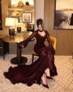 ⁦فستان سهرة طويل بتصميم راقي كلوش فاخر⁩ - الصورة ⁦8⁩