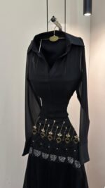 ⁦فستان مناسبات بتصميم أنثوي راقي بتطريز أنيق بلمسات لامعة⁩ - الصورة ⁦9⁩