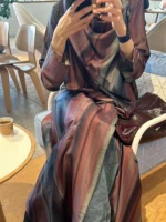 ⁦عباية نسائية فضفاضة بأكمام طويلة⁩ - الصورة ⁦4⁩