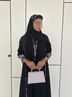 ⁦عباية نسائية بأكمام طويلة⁩ - الصورة ⁦2⁩
