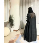 ⁦عباية نسائية مطوية فضفاضة طويلة⁩ - الصورة ⁦2⁩